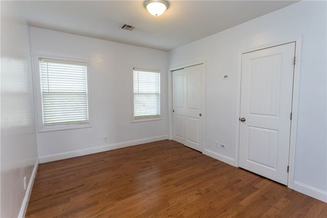 20 West View Street, Warwick, RI 02889