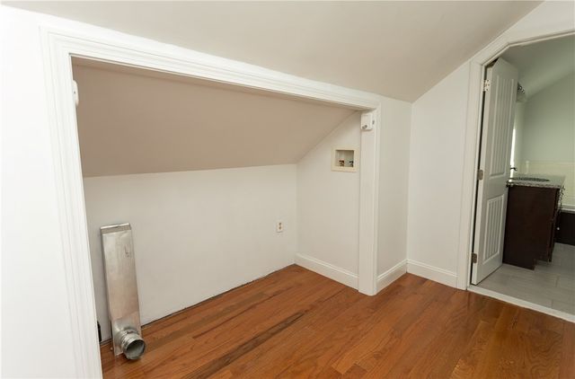 20 West View Street, Warwick, RI 02889