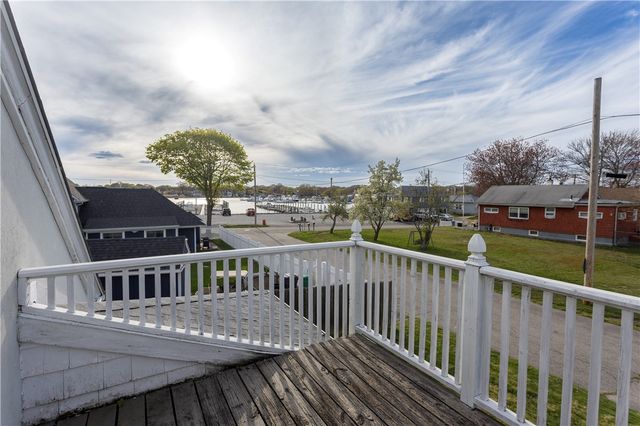 20 West View Street, Warwick, RI 02889