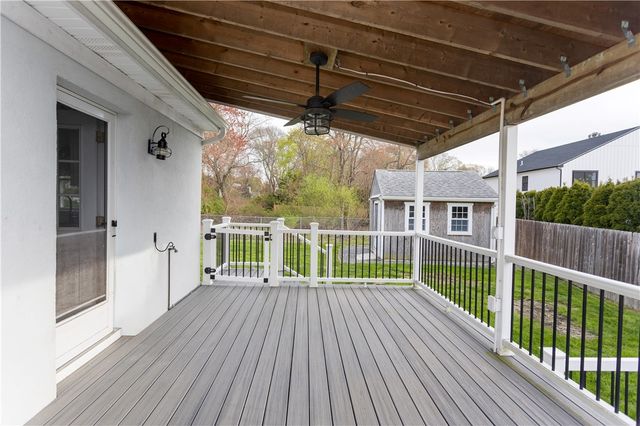 20 West View Street, Warwick, RI 02889