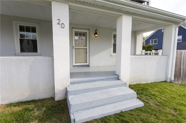 20 West View Street, Warwick, RI 02889