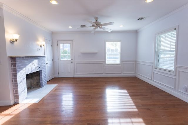 20 West View Street, Warwick, RI 02889