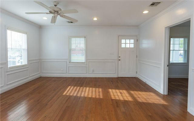 20 West View Street, Warwick, RI 02889