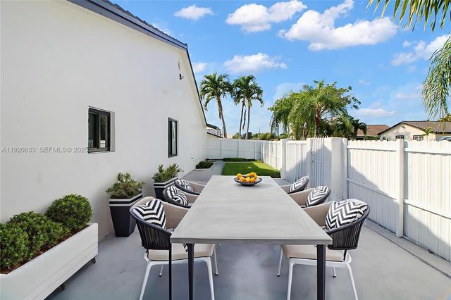 1623 SW 138th Ct, Miami, FL 33175