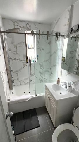 1180 Ocean Parkway 2E, Brooklyn, NY 11230