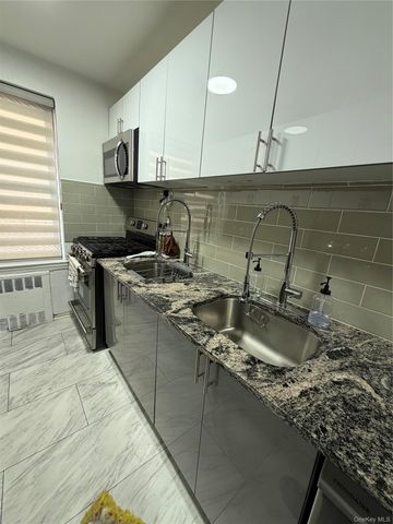 1180 Ocean Parkway 2E, Brooklyn, NY 11230