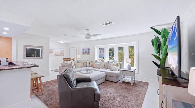 5333 SIESTA COURT, Sarasota, FL 34242