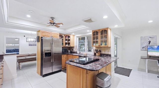 5333 SIESTA COURT, Sarasota, FL 34242