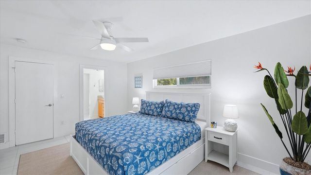 5333 SIESTA COURT, Sarasota, FL 34242