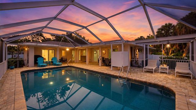 5333 SIESTA COURT, Sarasota, FL 34242