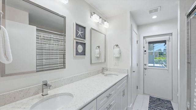 5333 SIESTA COURT, Sarasota, FL 34242
