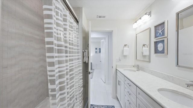 5333 SIESTA COURT, Sarasota, FL 34242