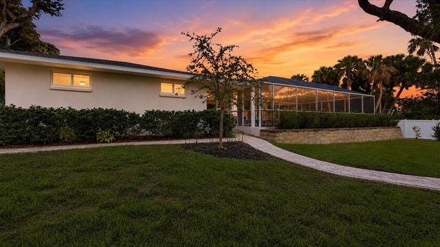 5333 SIESTA COURT, Sarasota, FL 34242