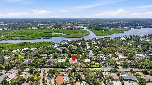 5333 SIESTA COURT, Sarasota, FL 34242