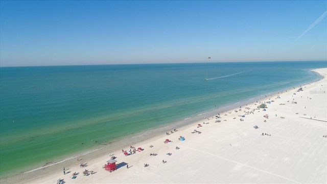 5333 SIESTA COURT, Sarasota, FL 34242