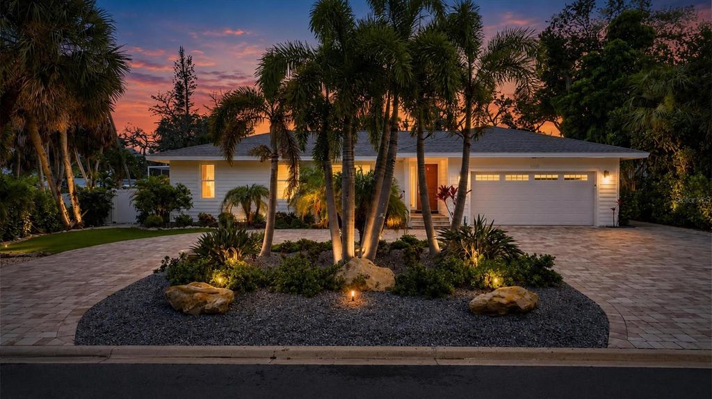 5333 SIESTA COURT, Sarasota, FL 34242