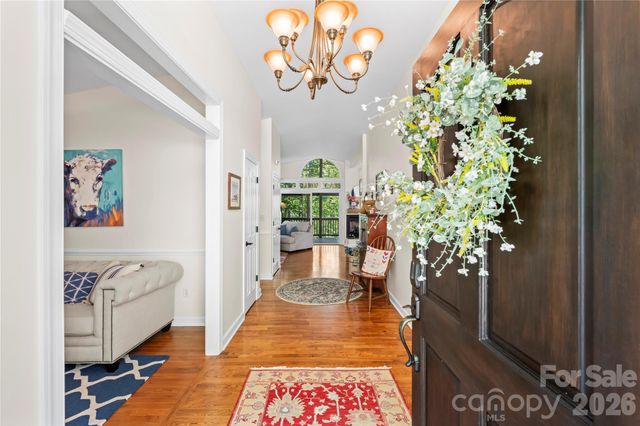 1801 Riverview Court, Hendersonville, NC 28739