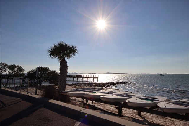 220 LYNDHURST STREET, Dunedin, FL 34698