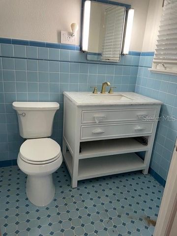 220 LYNDHURST STREET, Dunedin, FL 34698