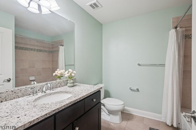 28 Elston Ct 28, Wanaque Boro, NJ 07420