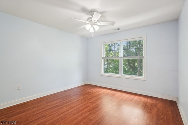 28 Elston Ct 28, Wanaque Boro, NJ 07420