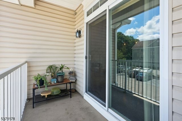 28 Elston Ct 28, Wanaque Boro, NJ 07420