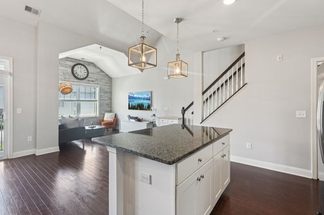 28 Elston Ct 28, Wanaque Boro, NJ 07420