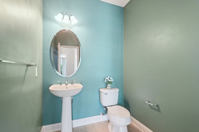 28 Elston Ct 28, Wanaque Boro, NJ 07420