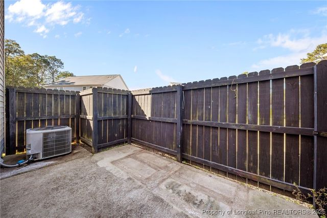 122 Sherman Court, Raeford, NC 28376