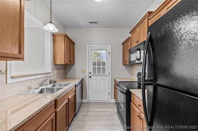 122 Sherman Court, Raeford, NC 28376