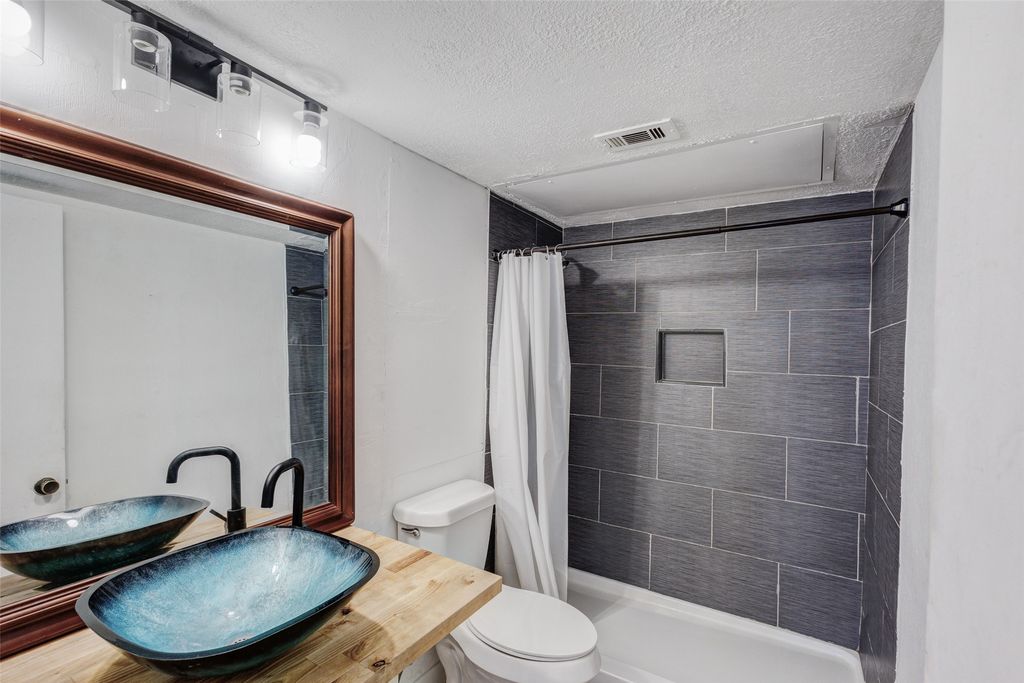 8110 Skillman Street 1067, Dallas, TX 75231