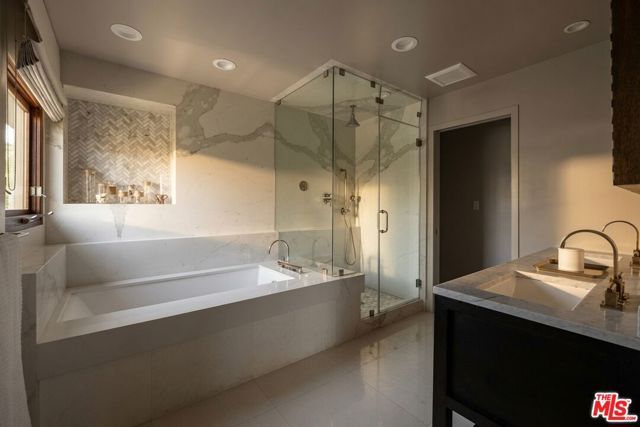 2035 De Mille Drive, Los Angeles, CA 90027