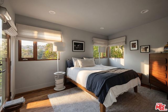 2035 De Mille Drive, Los Angeles, CA 90027