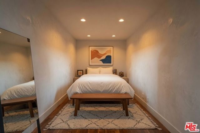 2035 De Mille Drive, Los Angeles, CA 90027