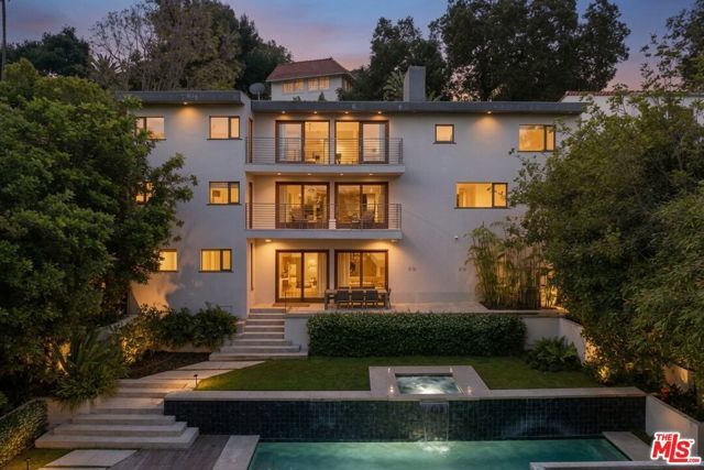 2035 De Mille Drive, Los Angeles, CA 90027