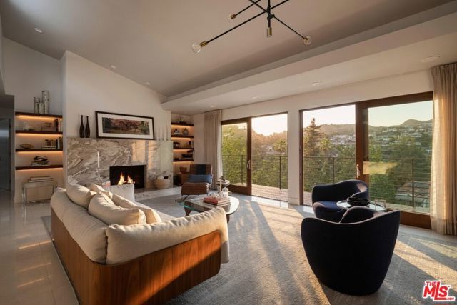 2035 De Mille Drive, Los Angeles, CA 90027