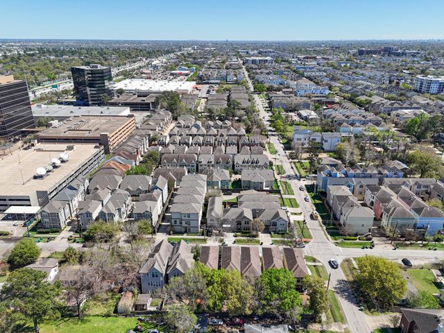 2601 Bevis Street E, Houston, TX 77008