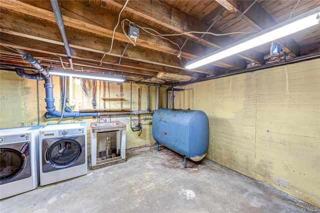 1433 Bowers Drive, Seaford, NY 11783