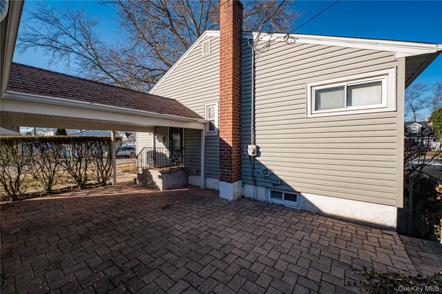 1433 Bowers Drive, Seaford, NY 11783