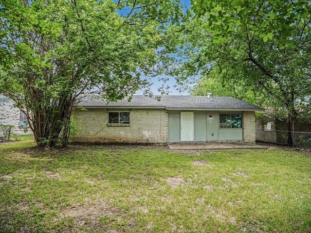 1434 Oakbrook Street, Lancaster, TX 75134