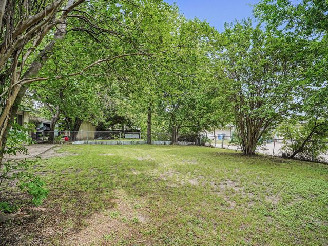 1434 Oakbrook Street, Lancaster, TX 75134
