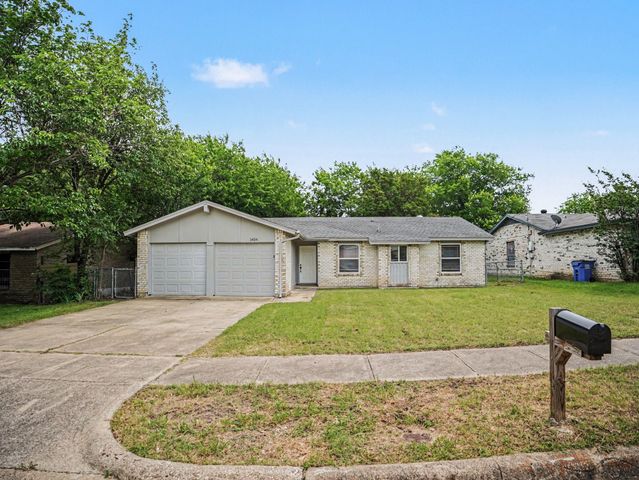 1434 Oakbrook Street, Lancaster, TX 75134