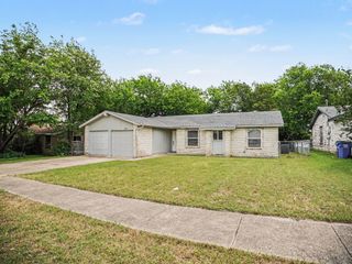 1434 Oakbrook Street, Lancaster, TX 75134