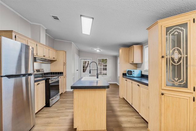 651 RAYMOND LOOP, Auburndale, FL 33823
