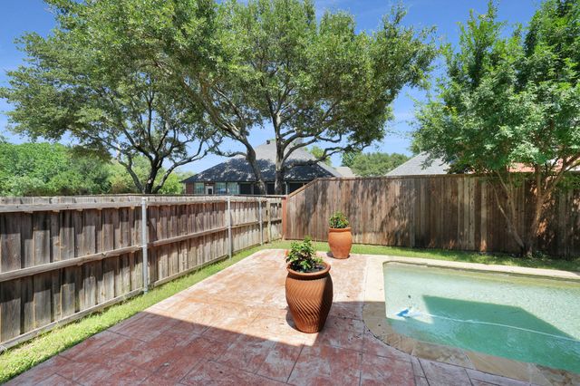 2436 Sweet Grass Trail, Flower Mound, TX 75028