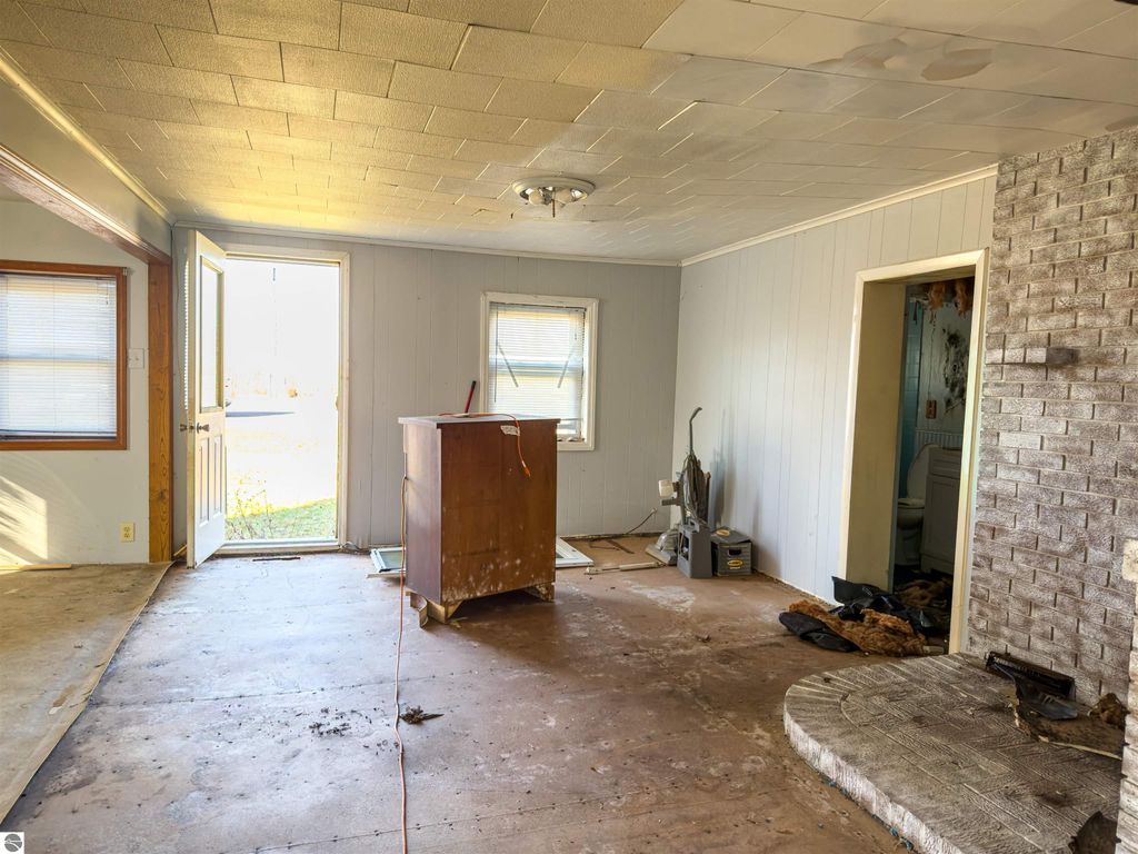 Image 38 of property listing at 5510 E Remus Road, Mt Pleasant, MI 48858