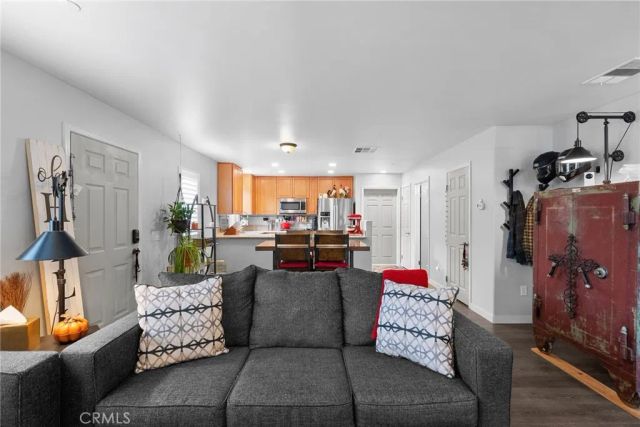 26146 Gravett Place, Saugus, CA 91350