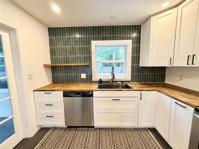 2005 VIRGINIA DRIVE, Orlando, FL 32803