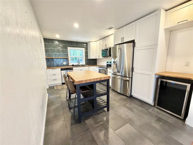 2005 VIRGINIA DRIVE, Orlando, FL 32803
