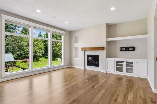 16070 55th Avenue N, Plymouth, MN 55446